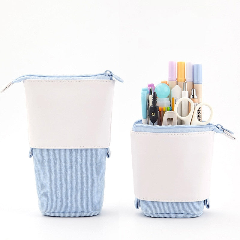 Retractable pencil/Pen Storage Bag.