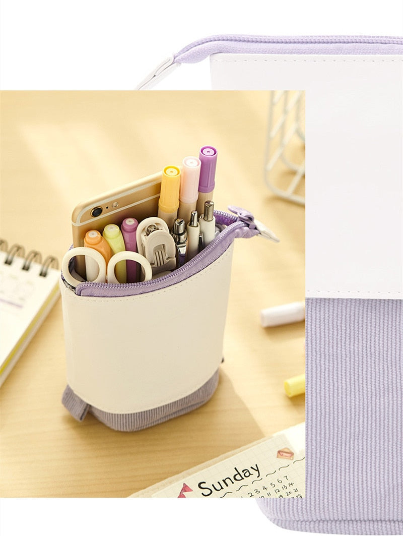Retractable pencil/Pen Storage Bag.