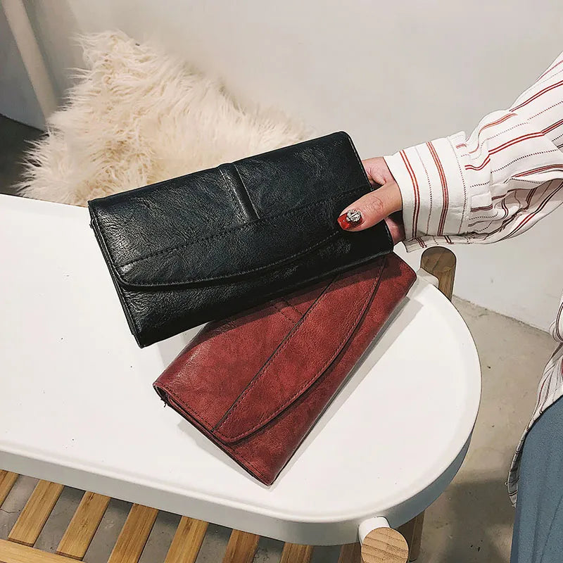 Women's Trifold Leather Wallet.