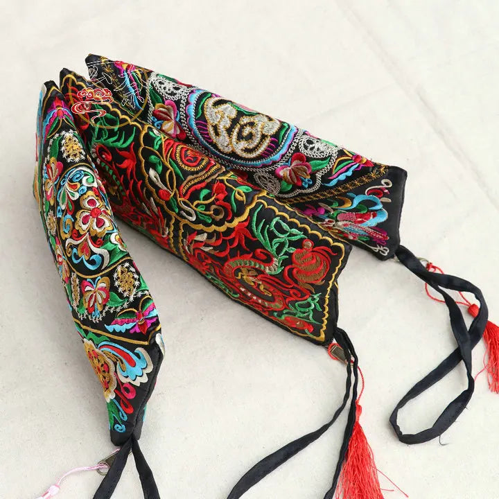 Women's Embroidered Clutch Bag