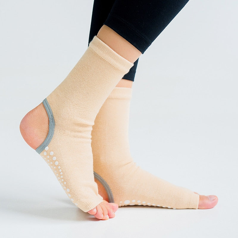 Yoga Cotton Socks With Silicone Non Slip. Open Foot Heel For Ballet Dance Socks.