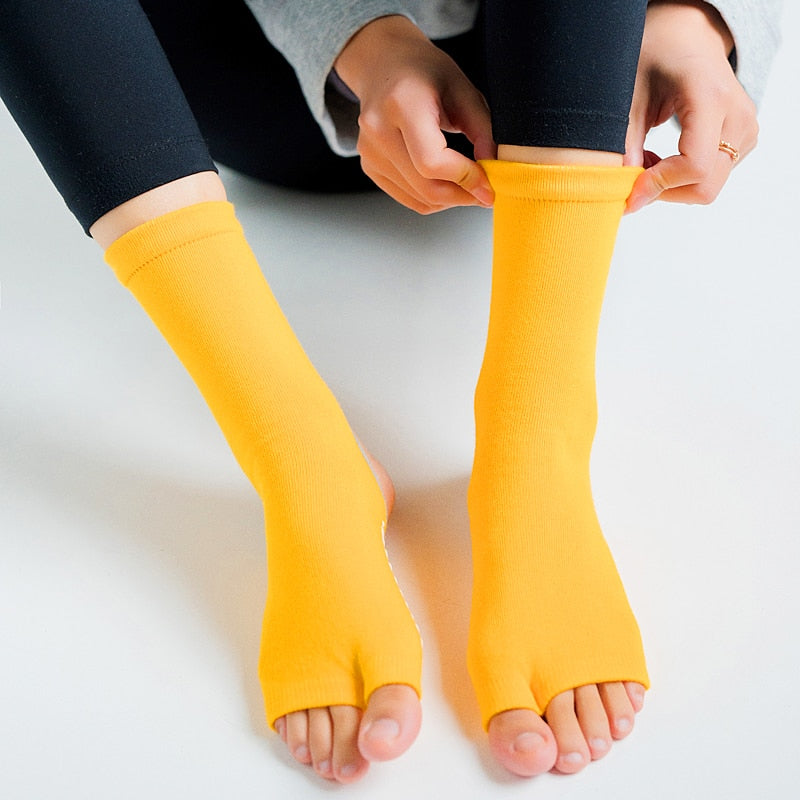 Yoga Cotton Socks With Silicone Non Slip. Open Foot Heel For Ballet Dance Socks.
