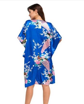 Women's Silk Short Sleeve Nightshirt.