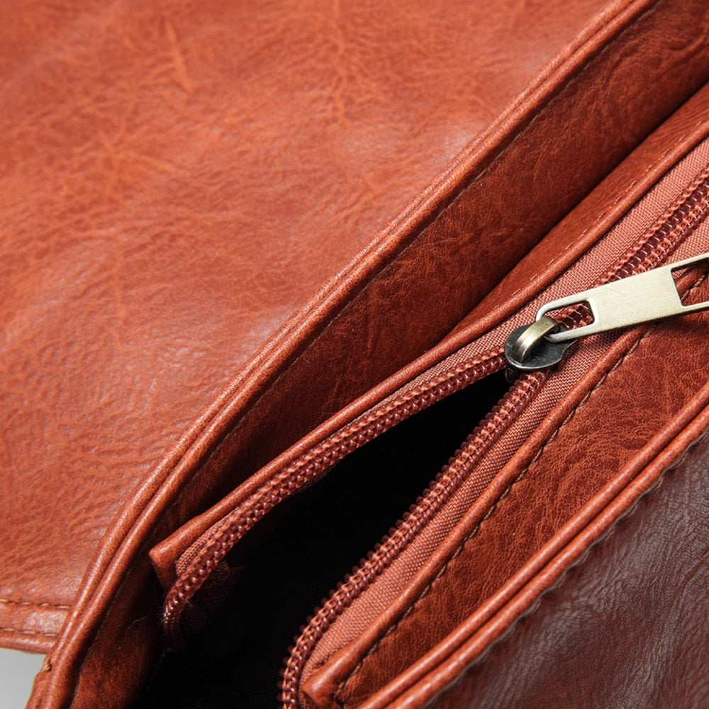 Annmouler Ladies leather crossbody handbag.