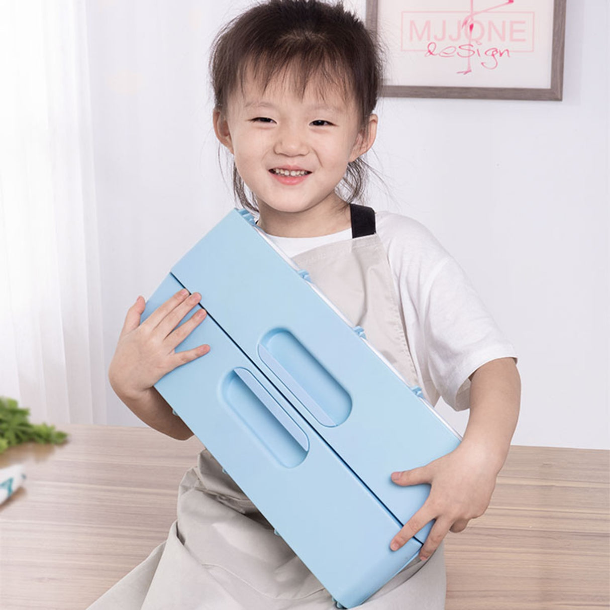 Dumpling Mold Can Make 8 Dumplings At A Time.