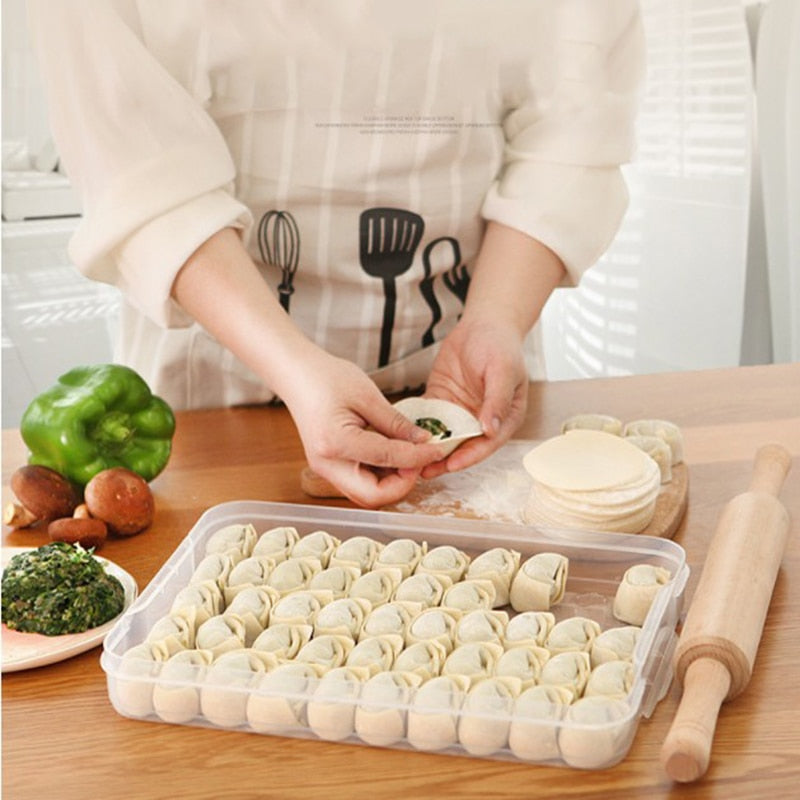 Stackable/Microwave Safe Refrigerator Food Storage Box.