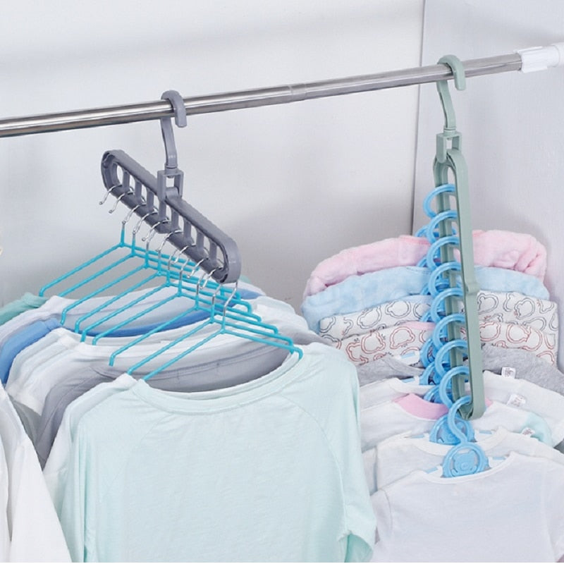 Plastic multi-port support hangers for Clothes.