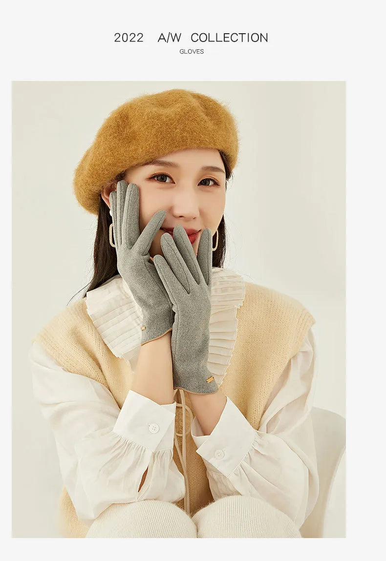 Women's Cashmere Touch Screen Gloves.