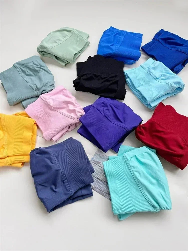Keep That Pump Fitness Seamless Scrunch Shorts
