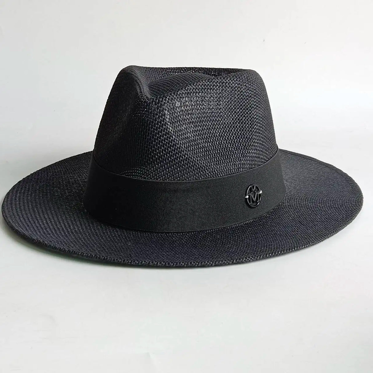 Women's Delicate Woven Summer Straw Hat