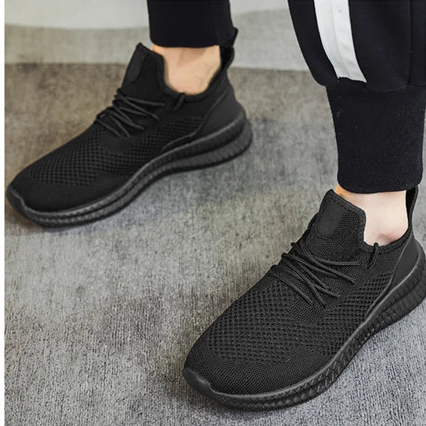 Men's Mesh Breathable Light Running Or Casual Shoes