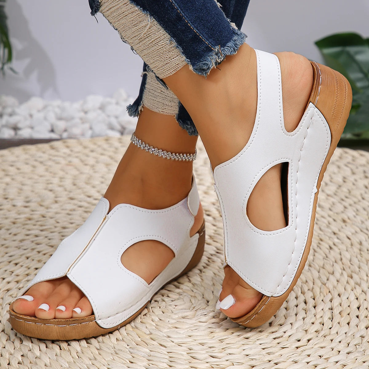Ladies Platform Synthetic Leather Casual Sandals