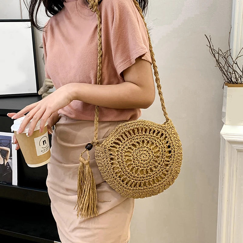 Women's Crossbody Straw Bag With Tassel