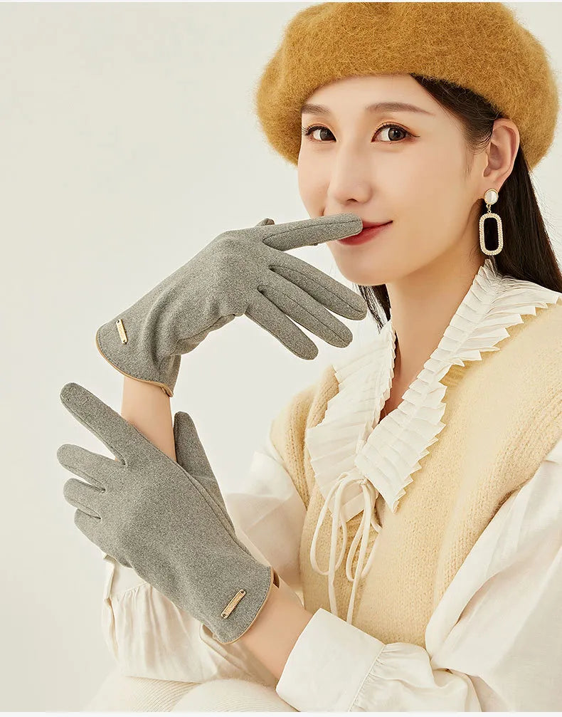 Women's Cashmere Touch Screen Gloves.