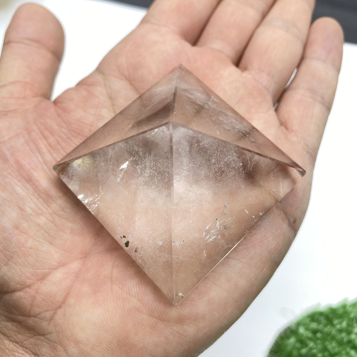 Natural Transparent Quartz Reiki Pyramid Healing crystal.
