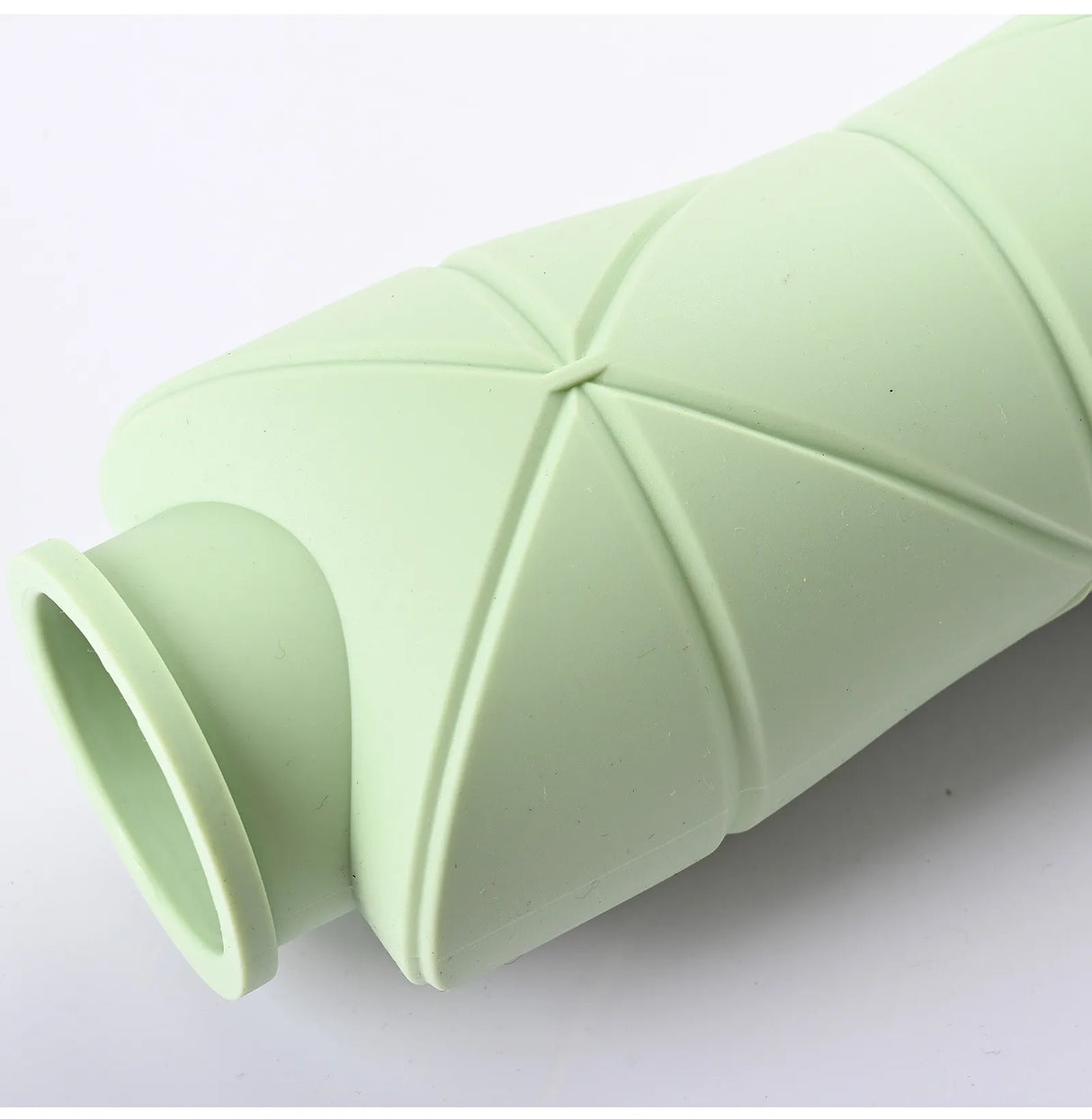 600ml Folding Silicone Sports Water Bottle.