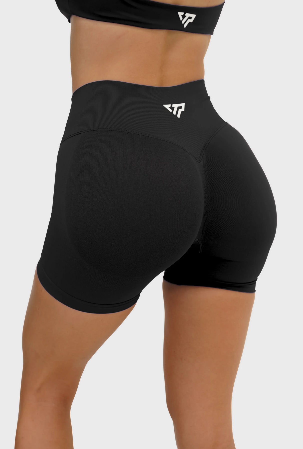 Keep That Pump Fitness Seamless Scrunch Shorts