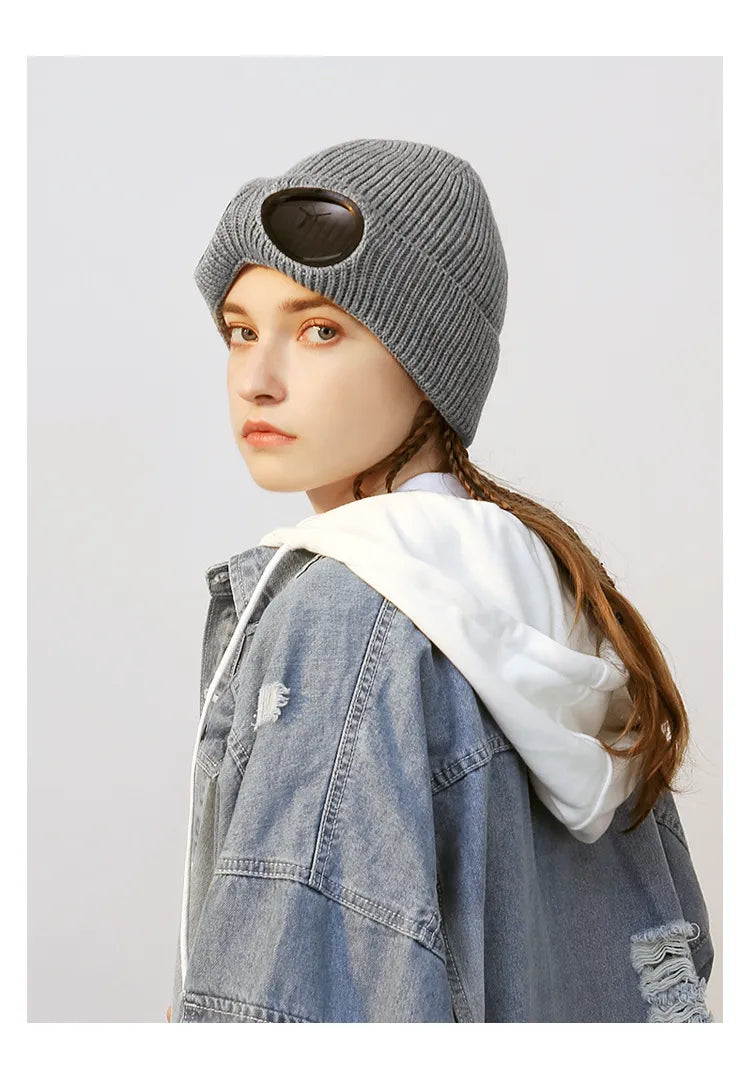 Men And Women's Knitted Beanie With Goggles