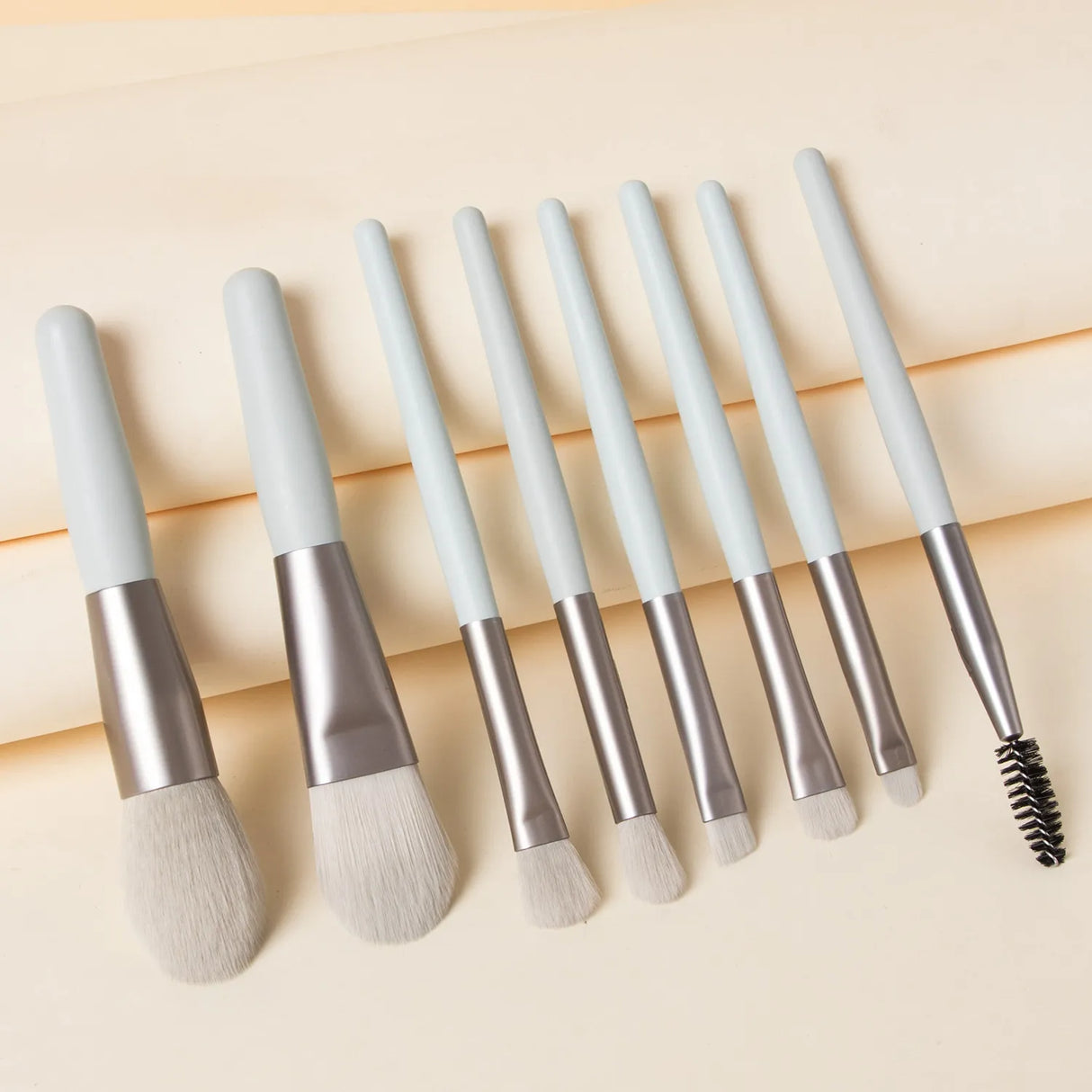8Pcs Makeup Brush Set.