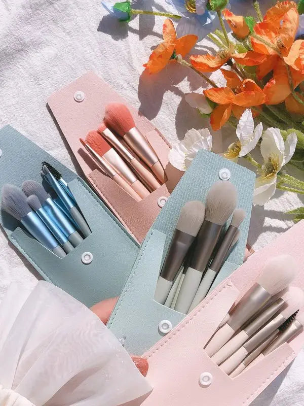 8Pcs Makeup Brush Set.