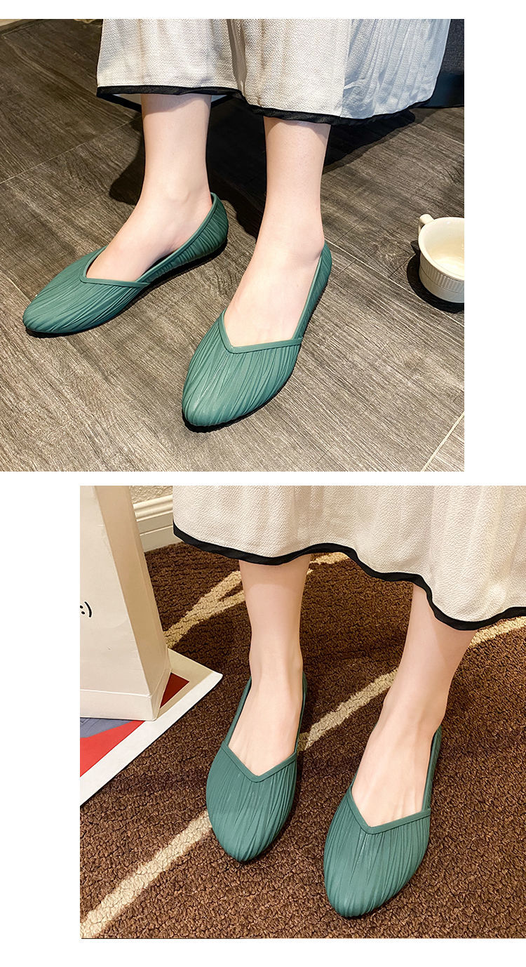 Low-top Waterproof Non-slip Rubber Shoes.