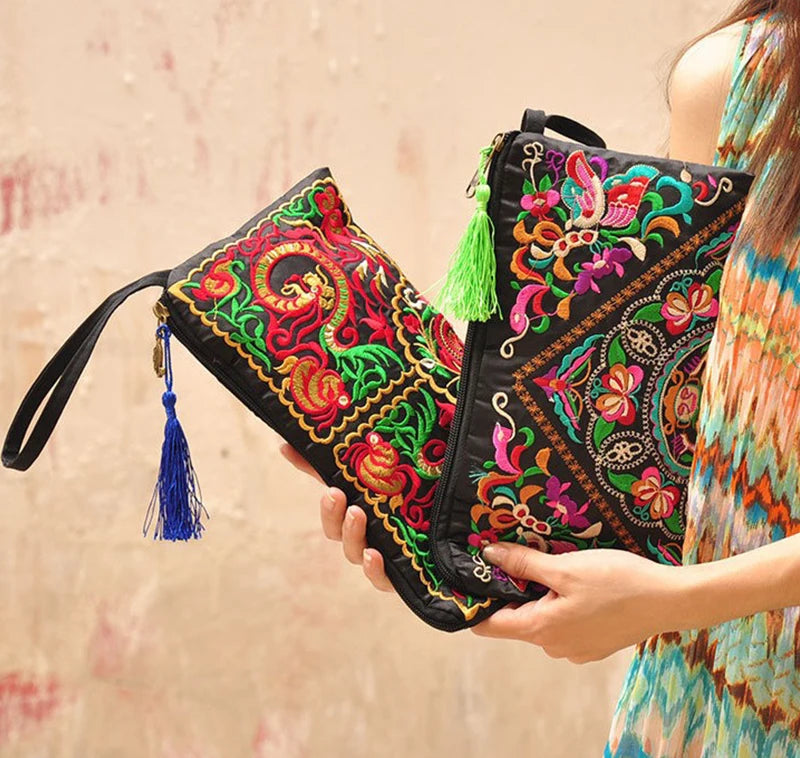 Women's Embroidered Clutch Bag