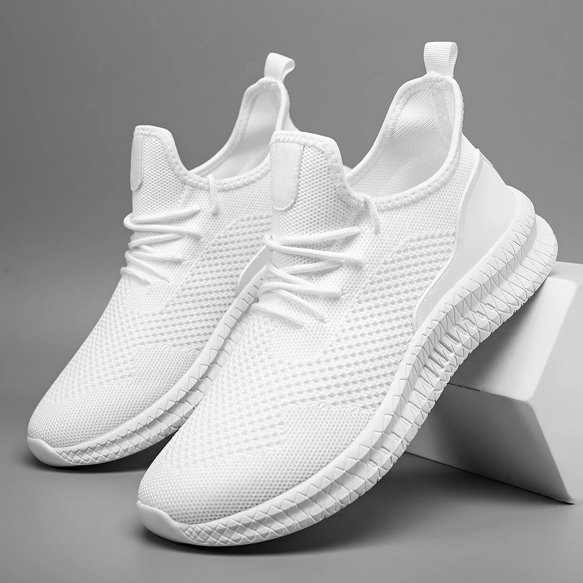 Men's Mesh Breathable Light Running Or Casual Shoes