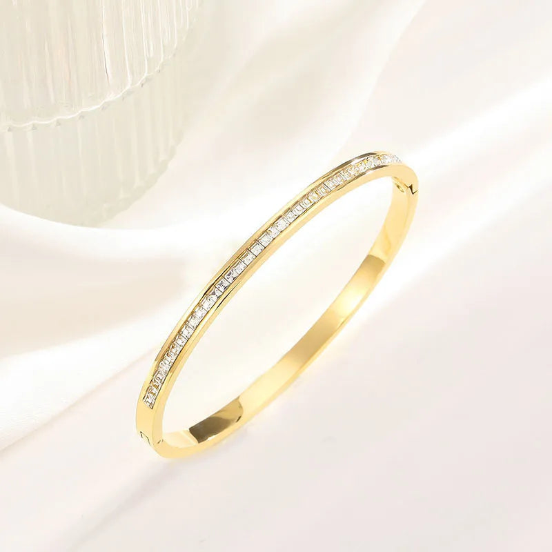 Htpwe  Women's Stainless Steel/18k Gold Plated Zirconium Shell Bracelet