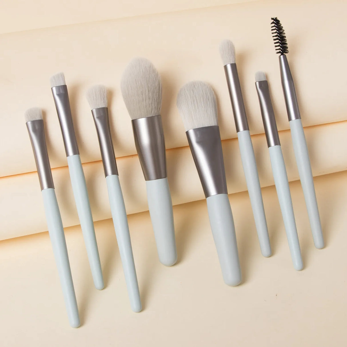 8Pcs Makeup Brush Set.