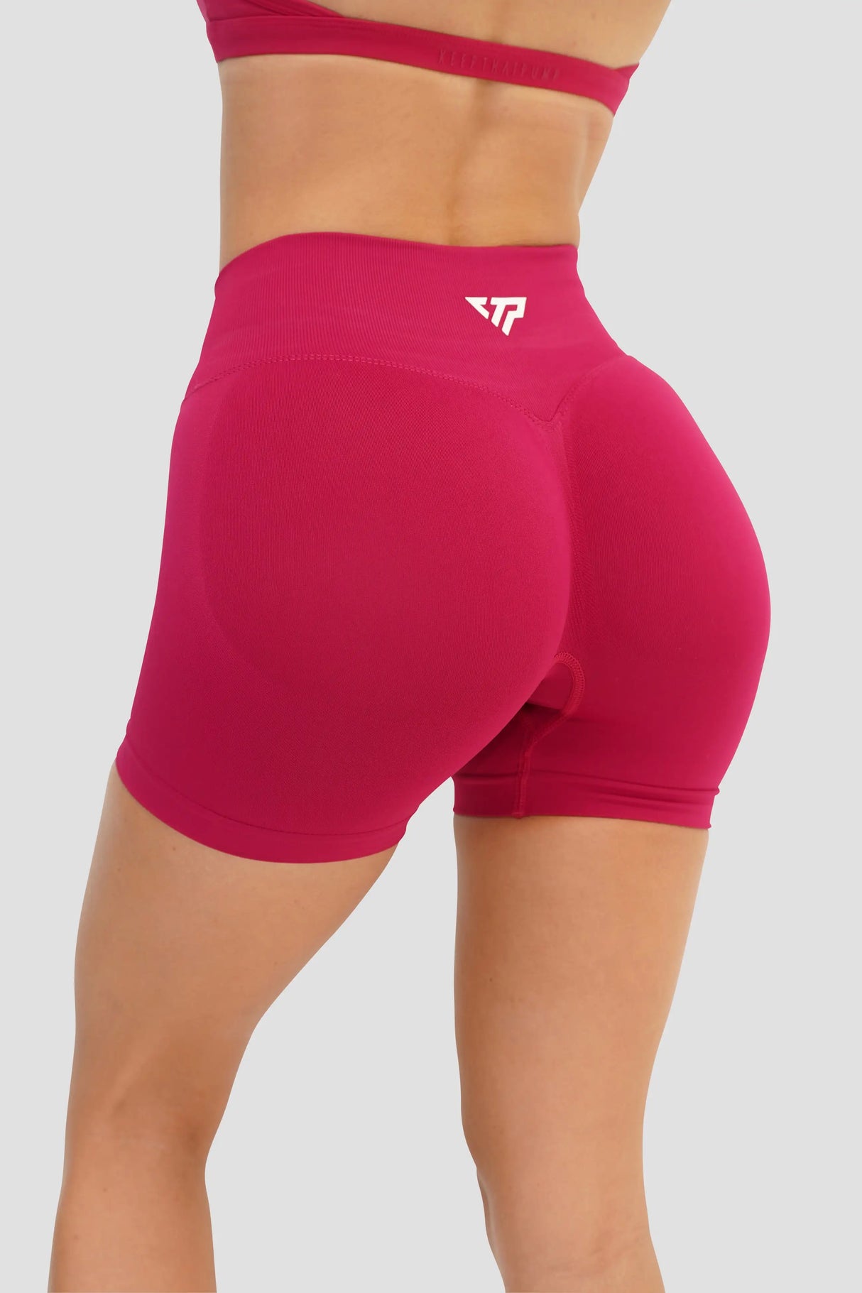 Keep That Pump Fitness Seamless Scrunch Shorts