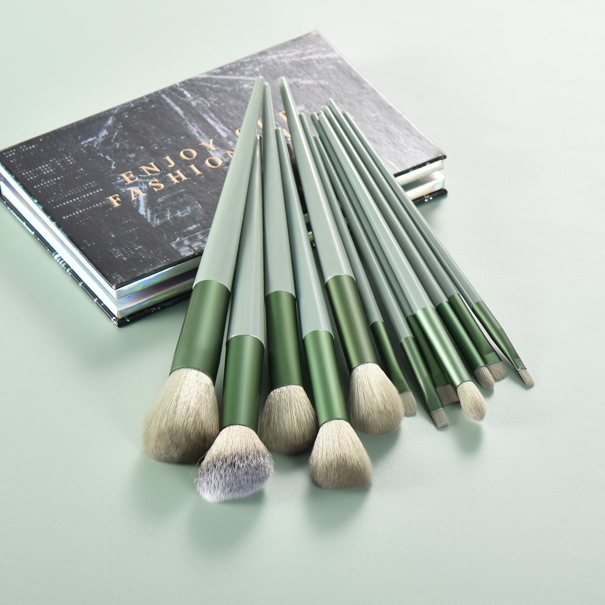 KOSMETYKI 8-20Pcs Cosmetic Powder Brushes.