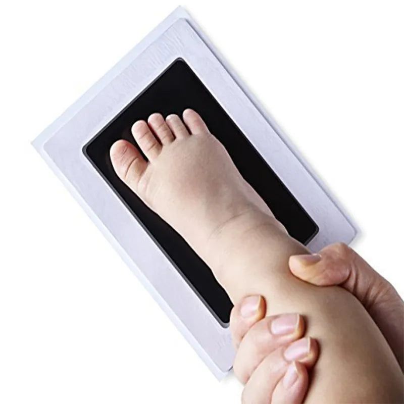 Newborn Baby Or Pet Hand And Footprint Kit.