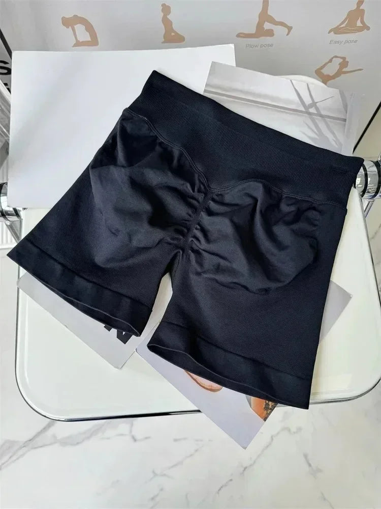 Keep That Pump Fitness Seamless Scrunch Shorts