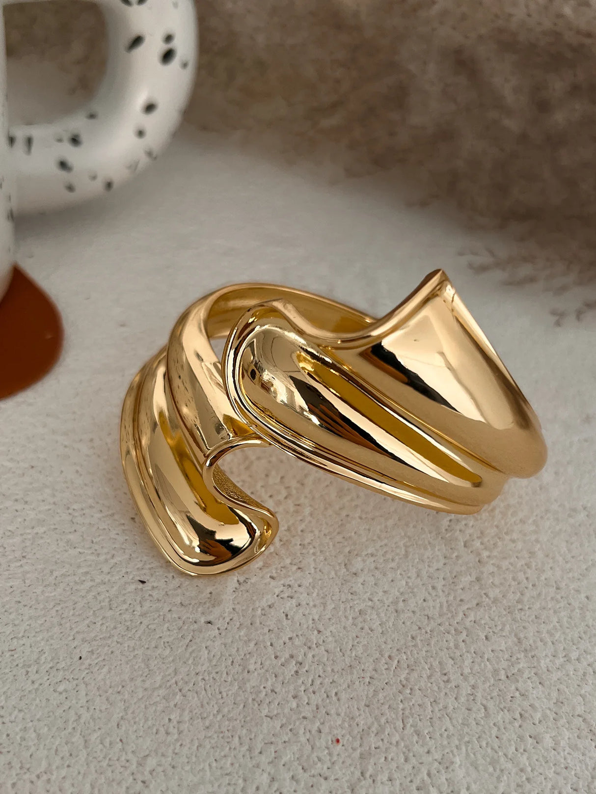 DIEZI Metal Gold Color Leaves Bangle