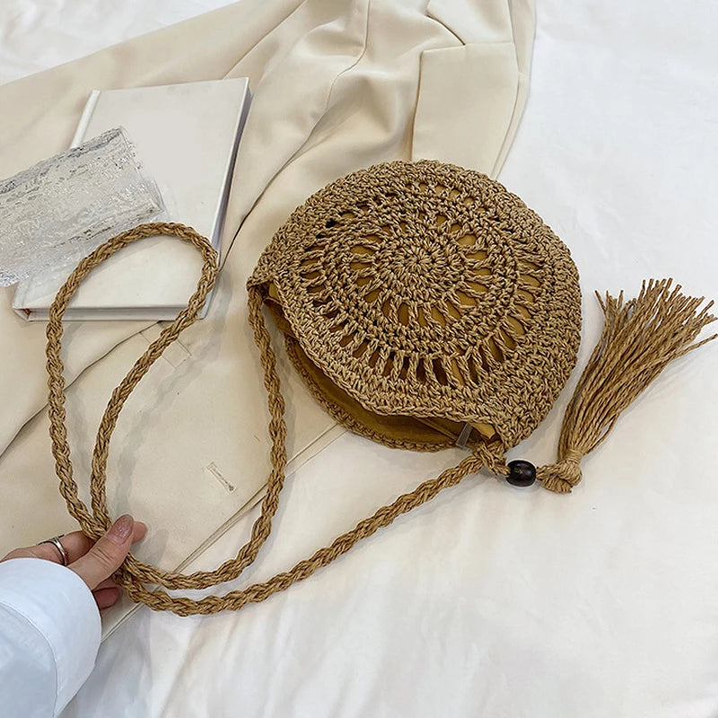 Women's Crossbody Straw Bag With Tassel