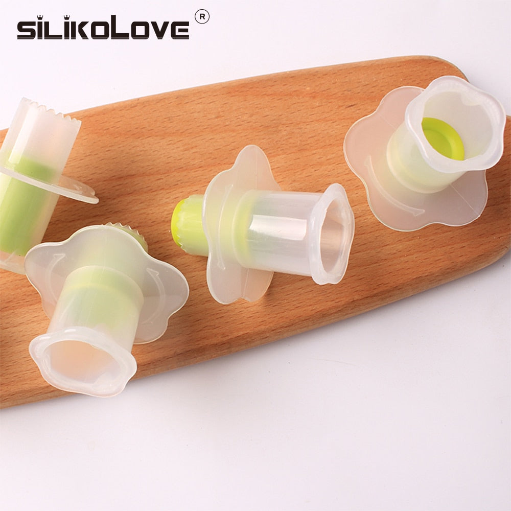 SILIKOLOVE Decorating Cupcake Corer.
