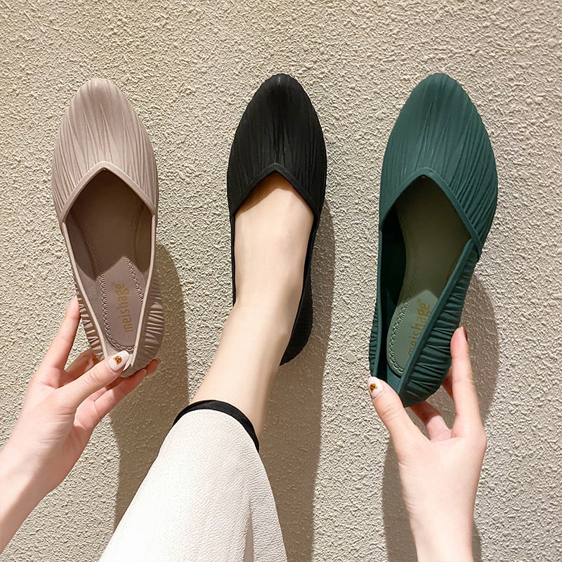 Low-top Waterproof Non-slip Rubber Shoes.