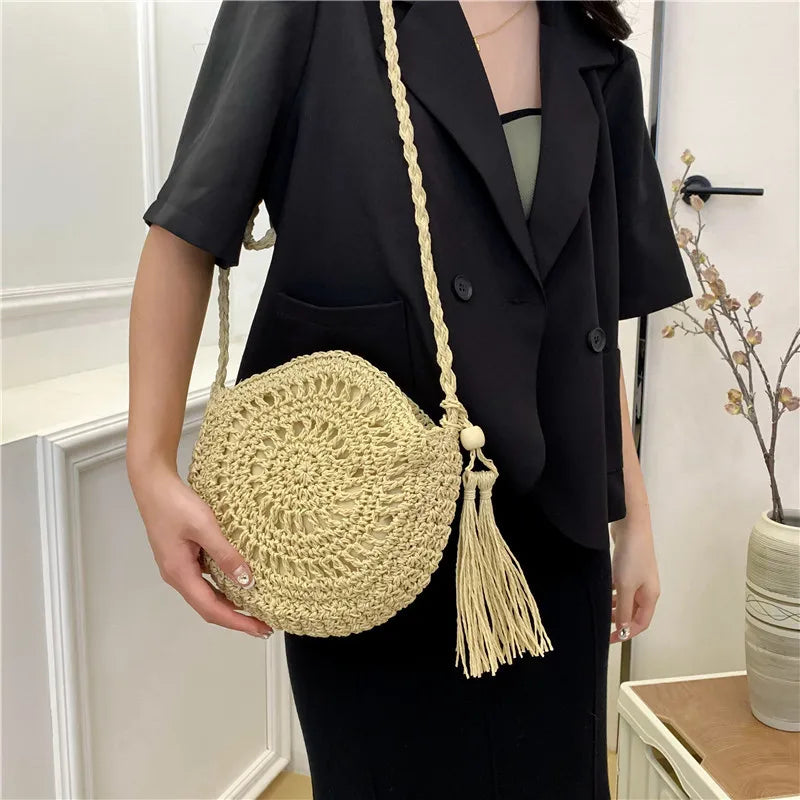 Women's Crossbody Straw Bag With Tassel