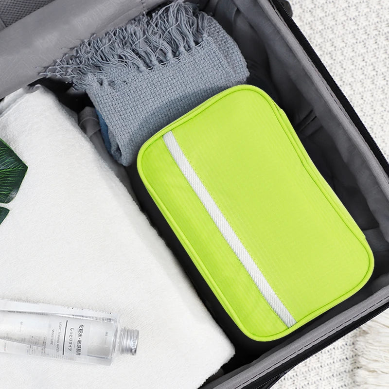 Men Or Women's Hanging Waterproof Toiletry Travel Bag