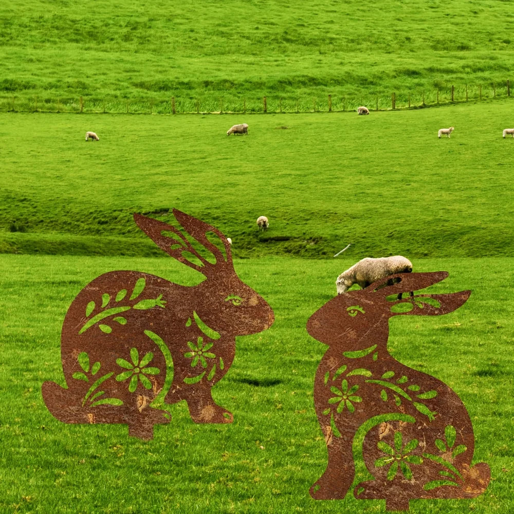 Outdoor Rustic Metal Garden Rabbit