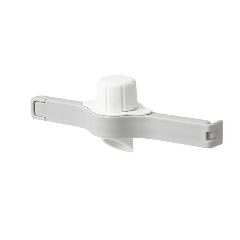 Sealing Clip With Screw Cap To Easy Pour Powder Seasonings.