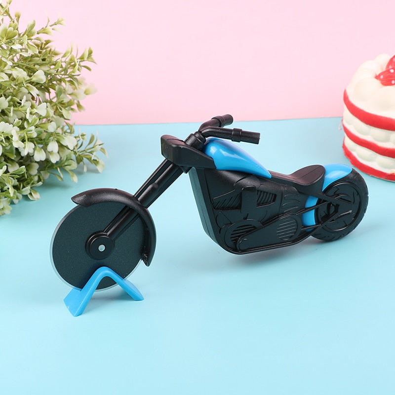 Stainless steel motorcycle pizza cutter