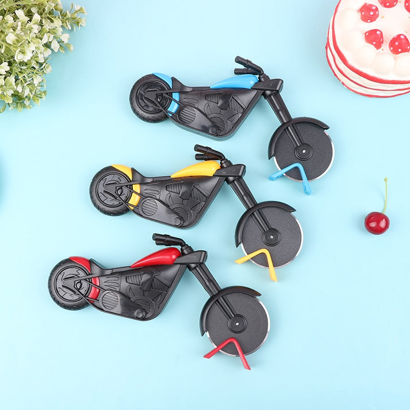 Stainless steel motorcycle pizza cutter