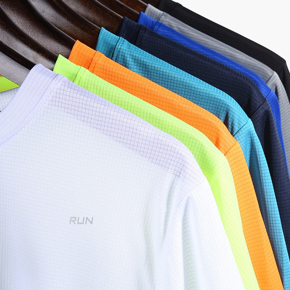 Men's multicolor short sleeve gym shirts. Quick drying, breathable sportswear