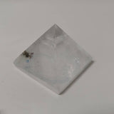 Natural Transparent Quartz  Reiki Pyramid Healing crystal.