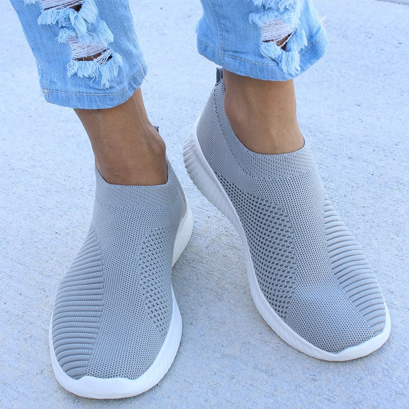 Women's Lightweight Casual Flat Slip on Sneakers.