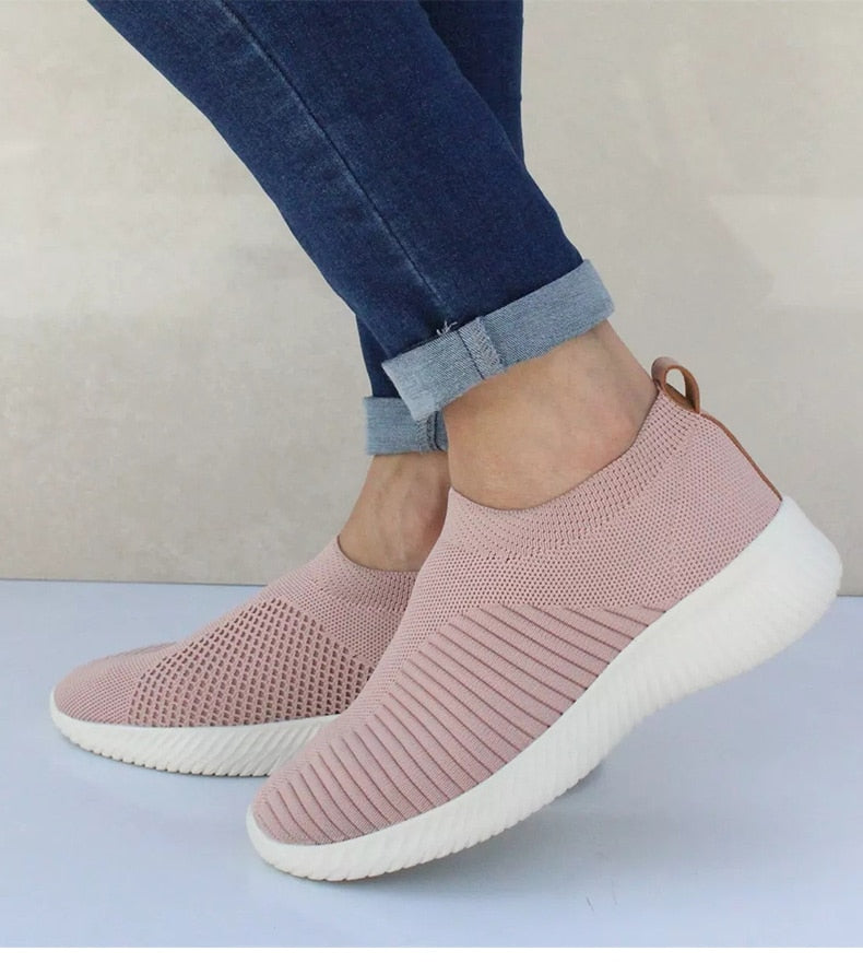 Women's Lightweight Casual Flat Slip on Sneakers.