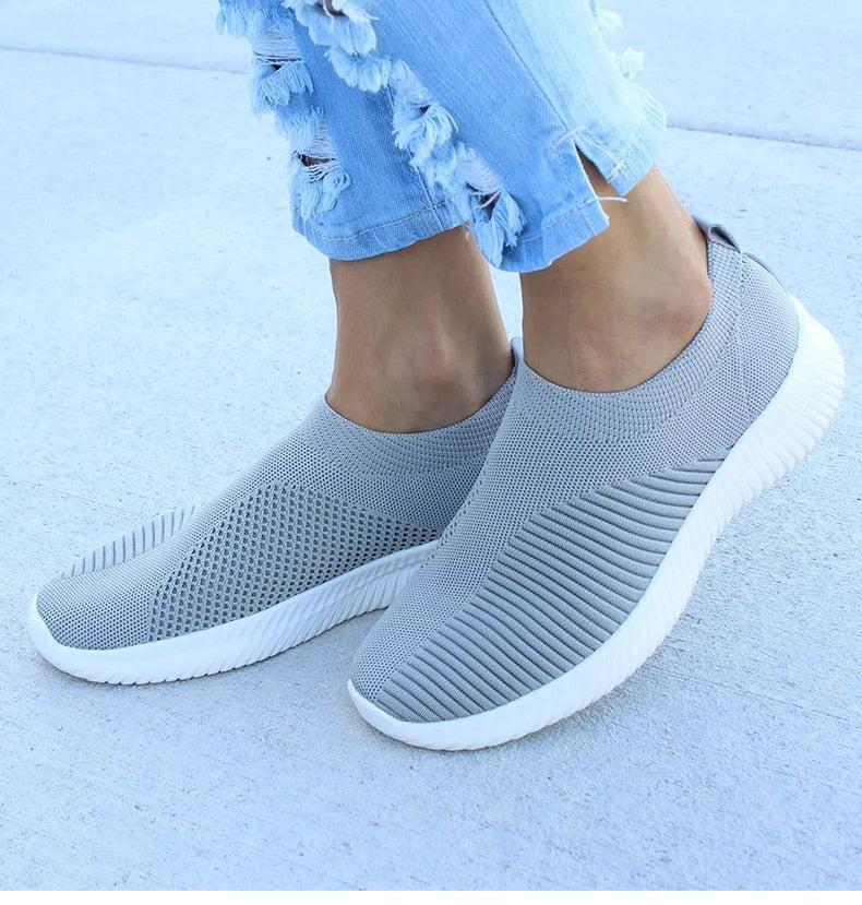 Women's Lightweight Casual Flat Slip on Sneakers.