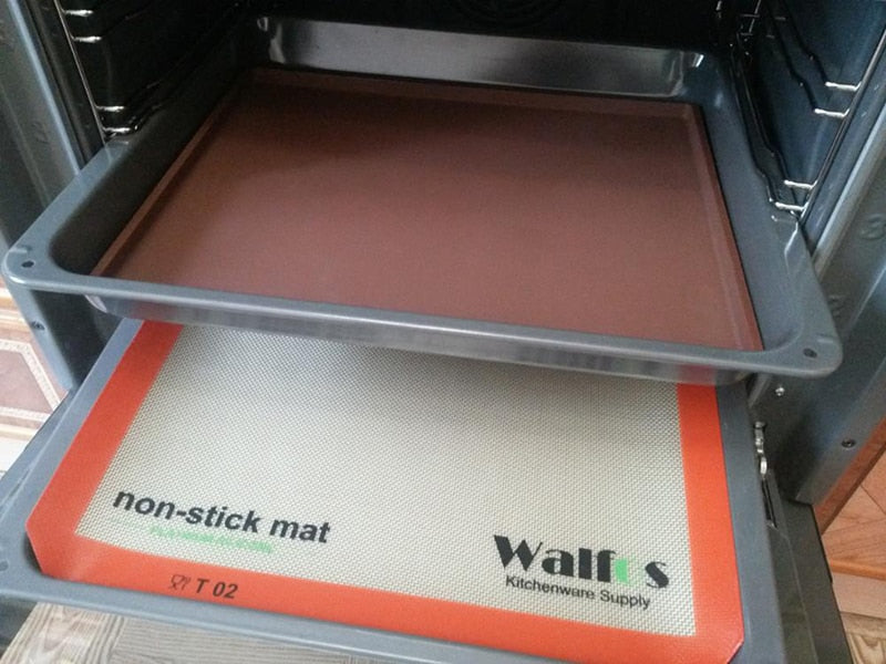 WALFOS Silicone Non-Stick Bakeware Mat.