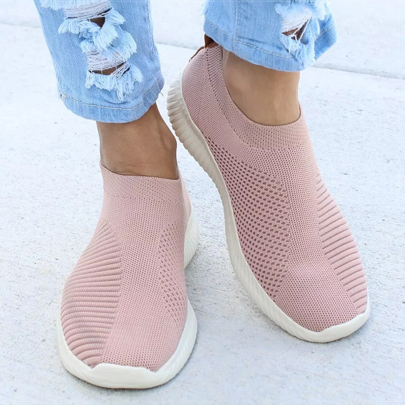 Women's Lightweight Casual Flat Slip on Sneakers.